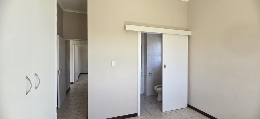 To Let 2 Bedroom Property for Rent in Admirals Park Western Cape